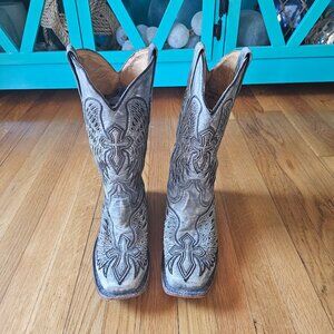 Corral Women's 8 Black Cross & Wimgs Boots